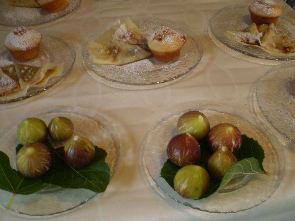 Il Giardino Di Emilio Acomodação com café da manhã Marrùbiu Exterior foto