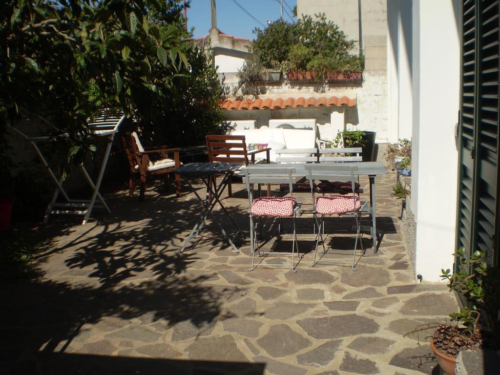 Il Giardino Di Emilio Acomodação com café da manhã Marrùbiu Exterior foto