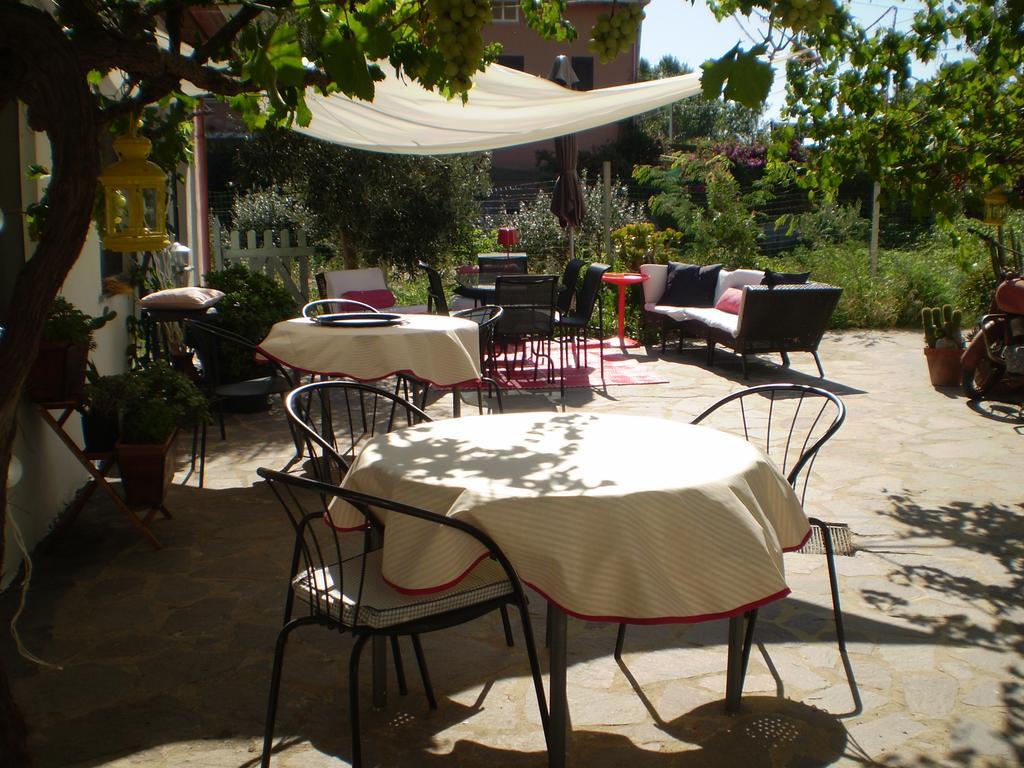 Il Giardino Di Emilio Acomodação com café da manhã Marrùbiu Quarto foto